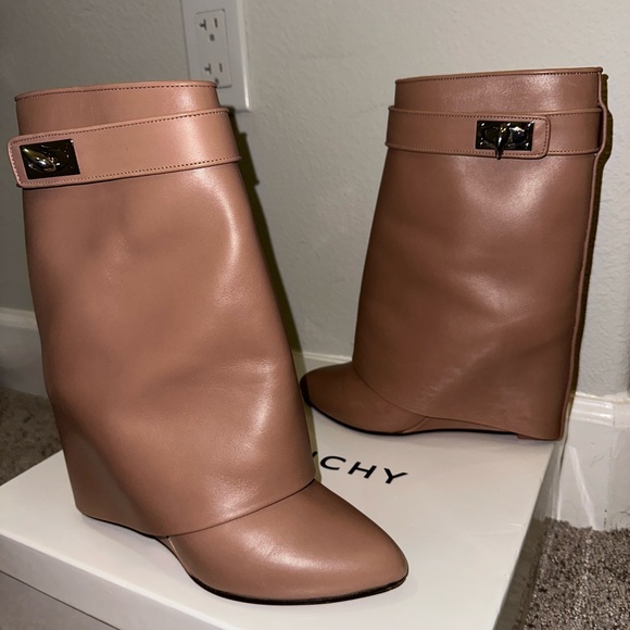 LIKE NEW GIVENCHY VIEIX ROSE SIZE 37 - Picture 5 of 6